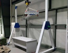 洁净室铝合金龙门吊:创新与优势的完美结合